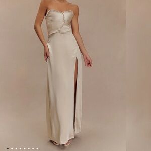 Elegant Cream Strapless Dress